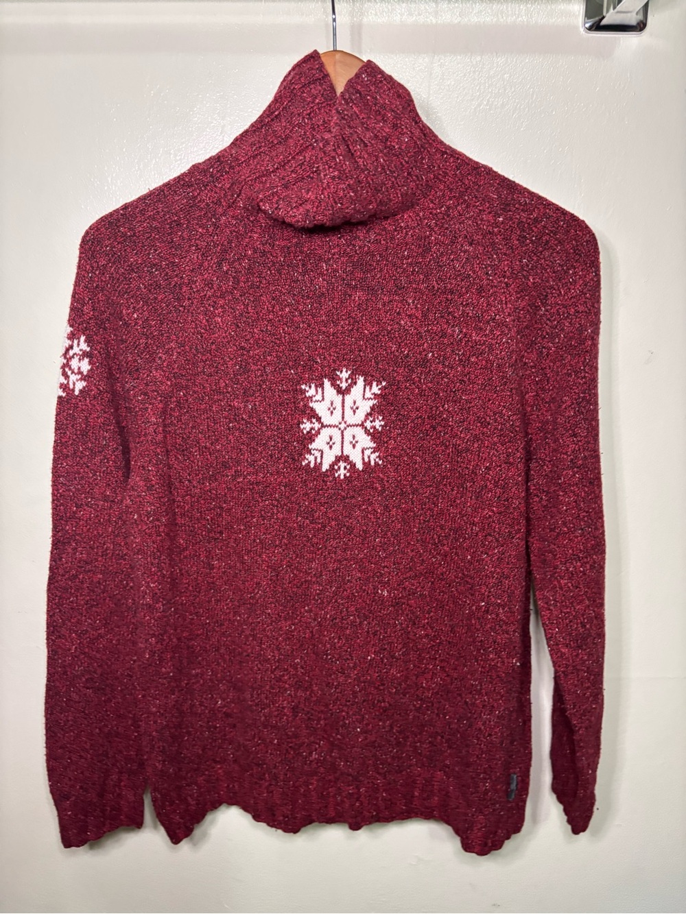 Woolrich Womens L Ruby Red Snowflake Turtleneck Sweater Cotton Blend Winter Cozy